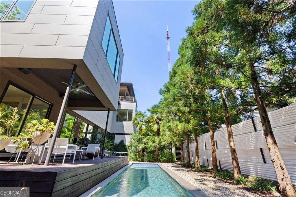 765 East Avenue Atlanta - 50