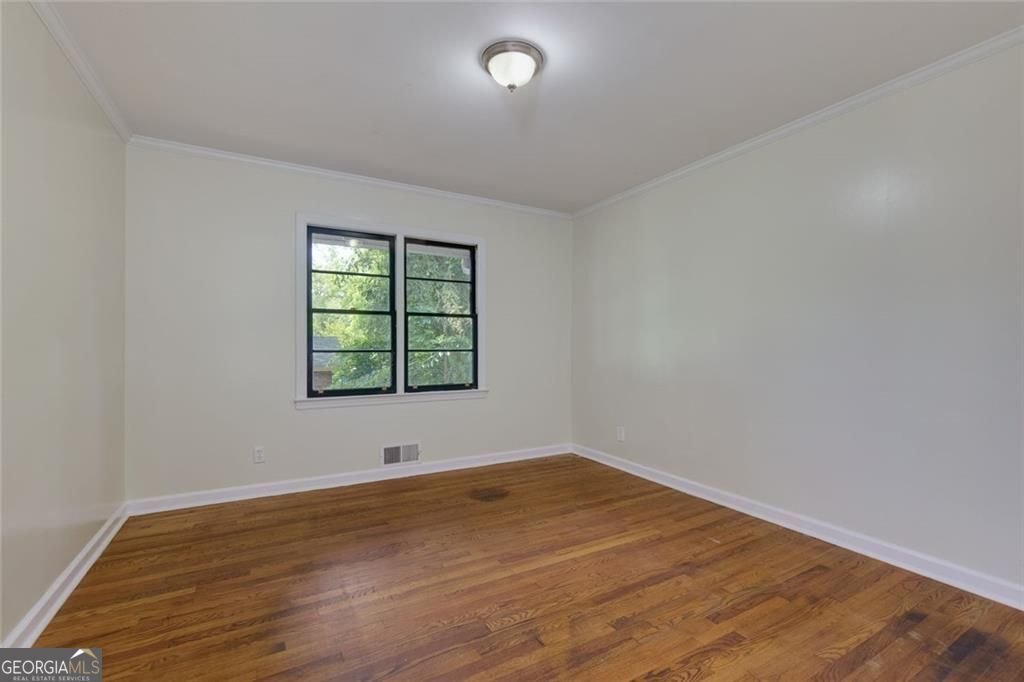 256 4th Avenue Winder - 9