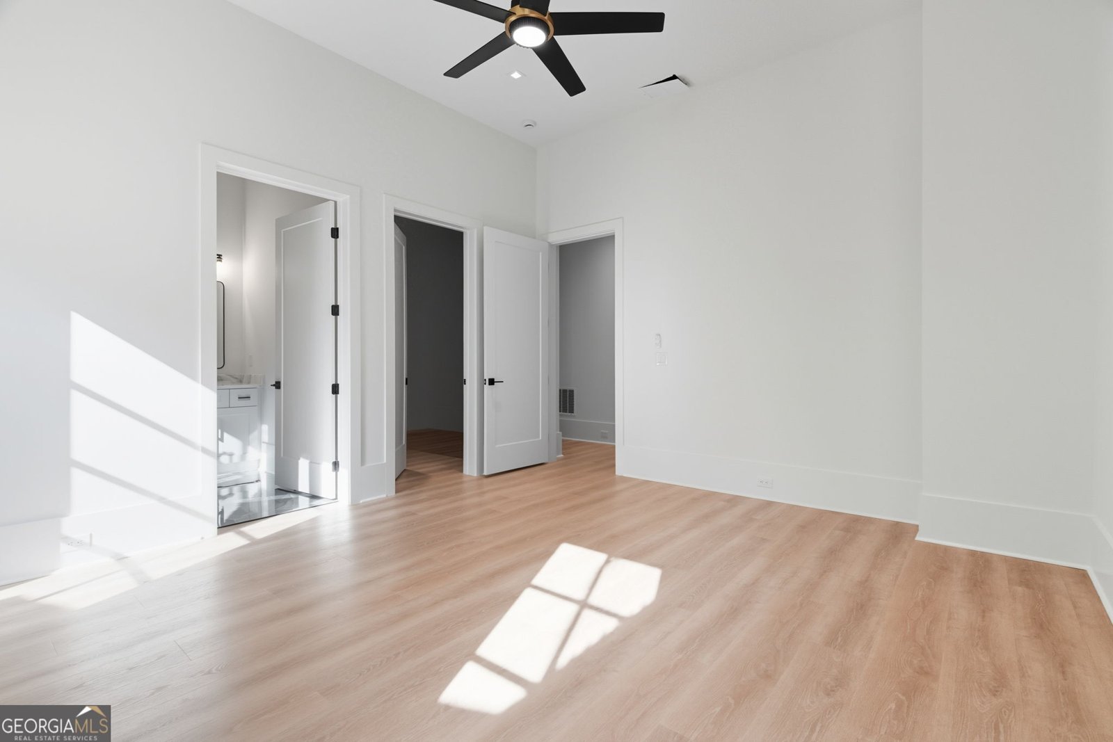 241 TRADITIONS Drive Alpharetta - 24