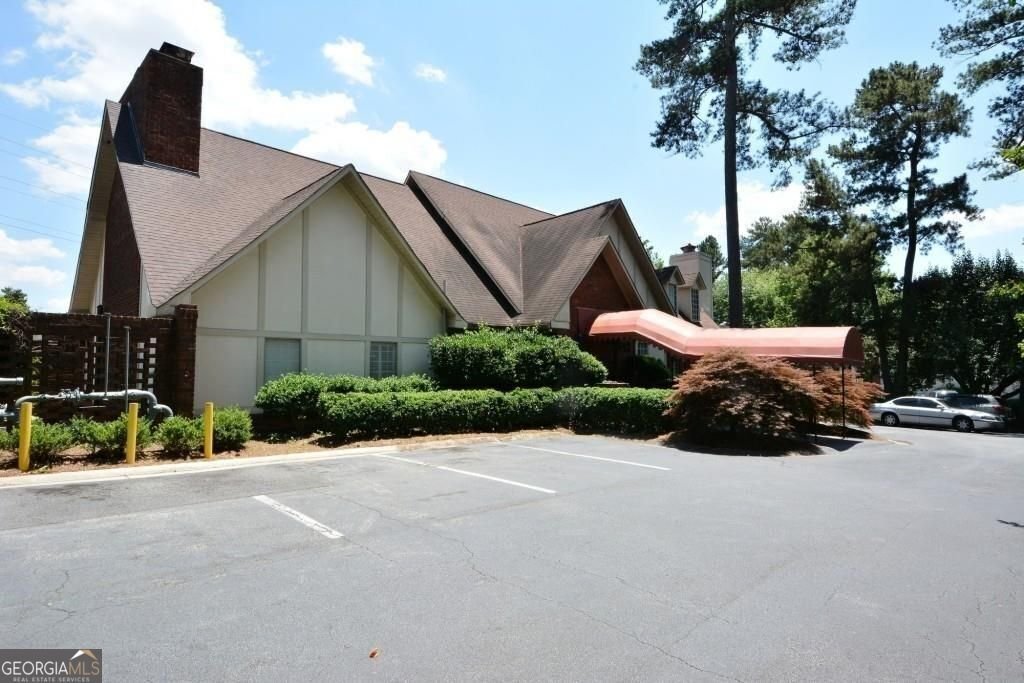 6851 Roswell Road Sandy Springs - 1