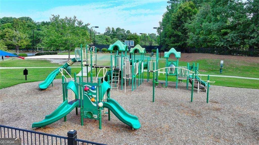 1635 Lake Heights Circle Dacula - 37