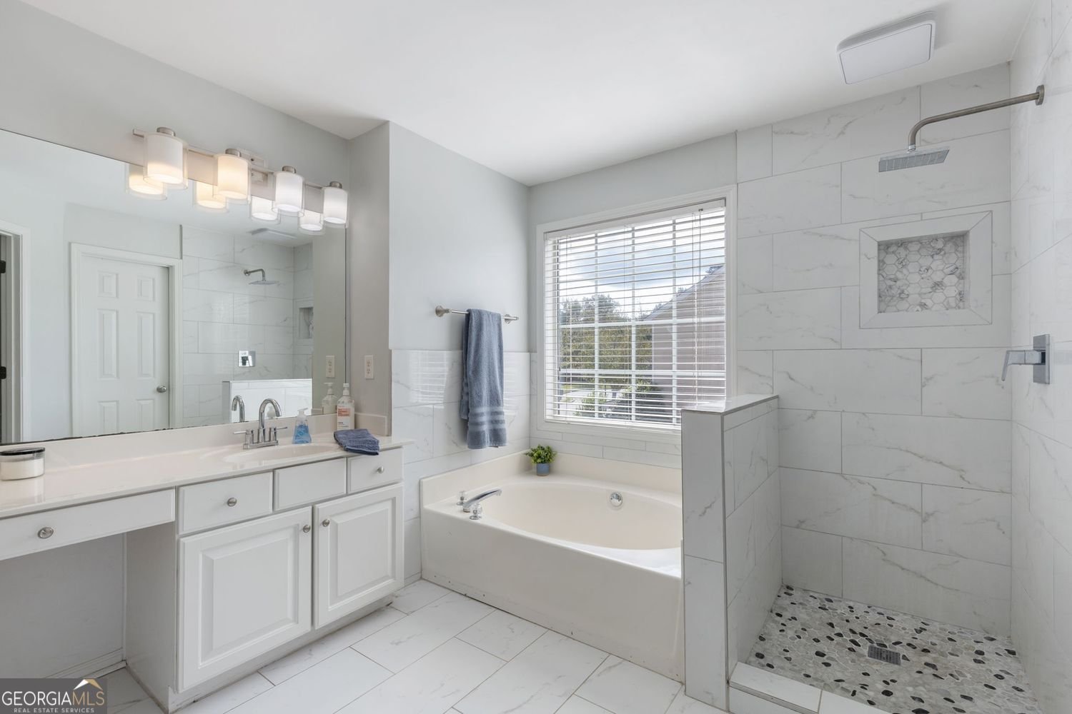 2144 Beacon Crest Drive Buford - 26