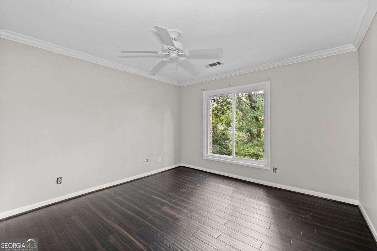 3710 STONEWALL Circle Atlanta - 26
