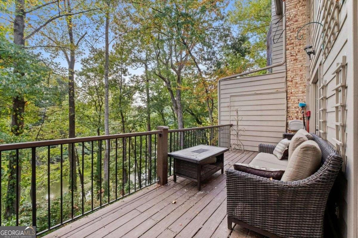 3710 STONEWALL Circle Atlanta - 38