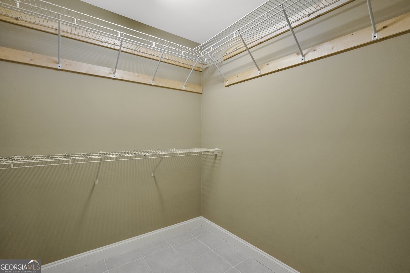 133 Oakview Circle Gray - 44