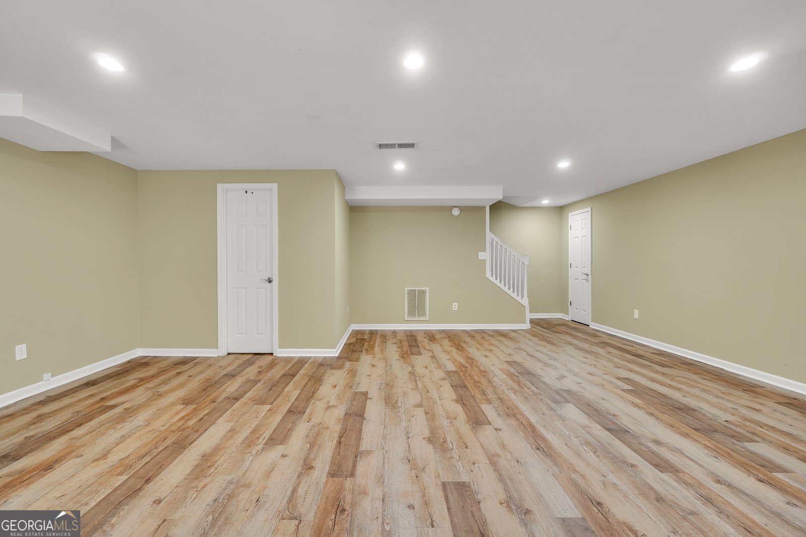 133 Oakview Circle Gray - 52