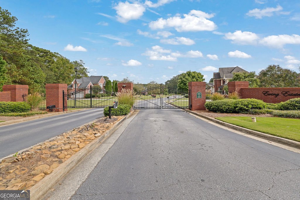 1225 Ewing Ives Drive Dacula - 43