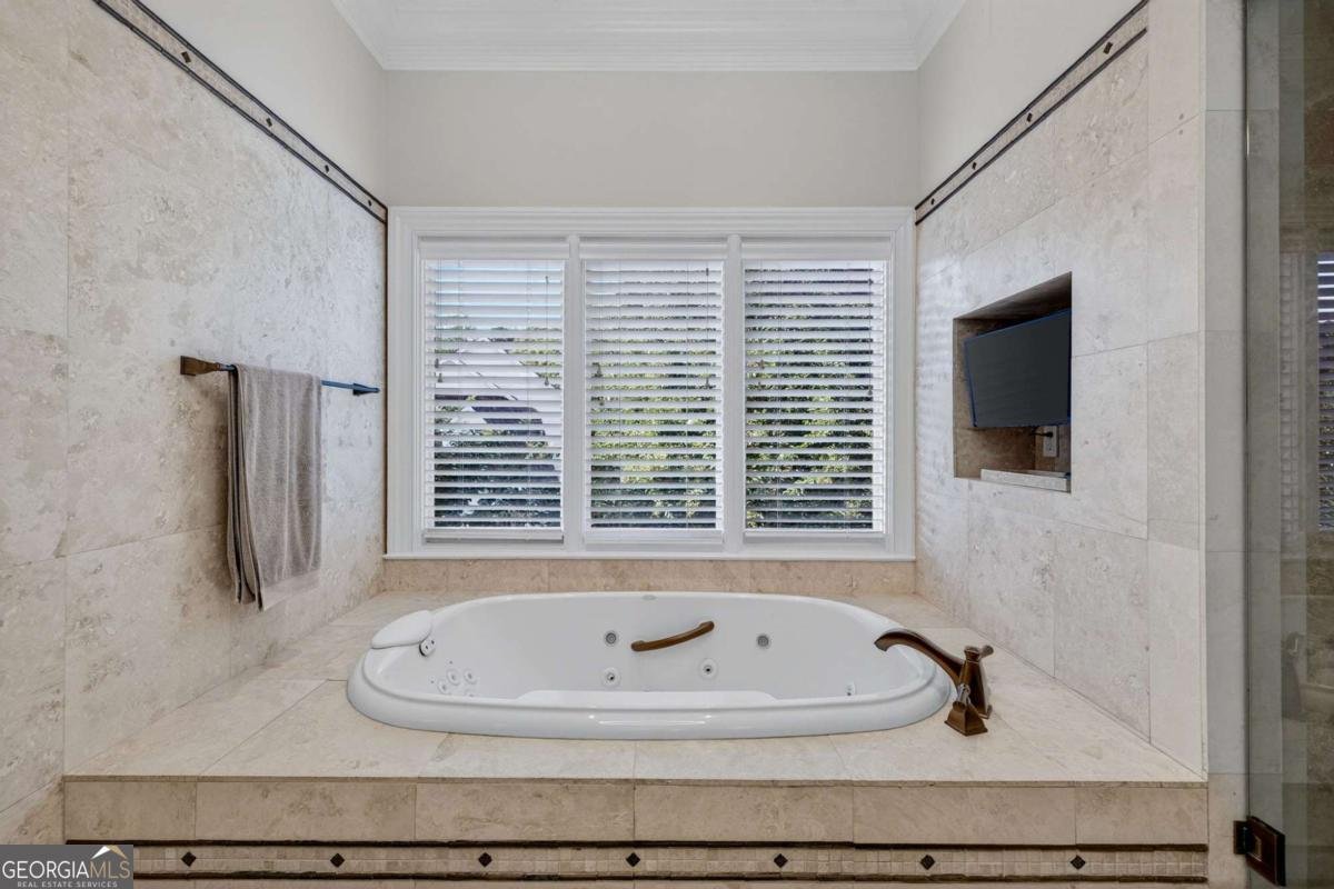 15235 Fairfax Lane Milton - 1