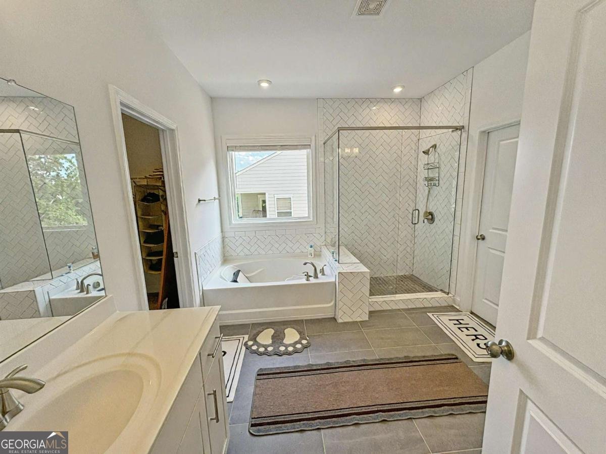 150 Holden Way Woodstock - 2