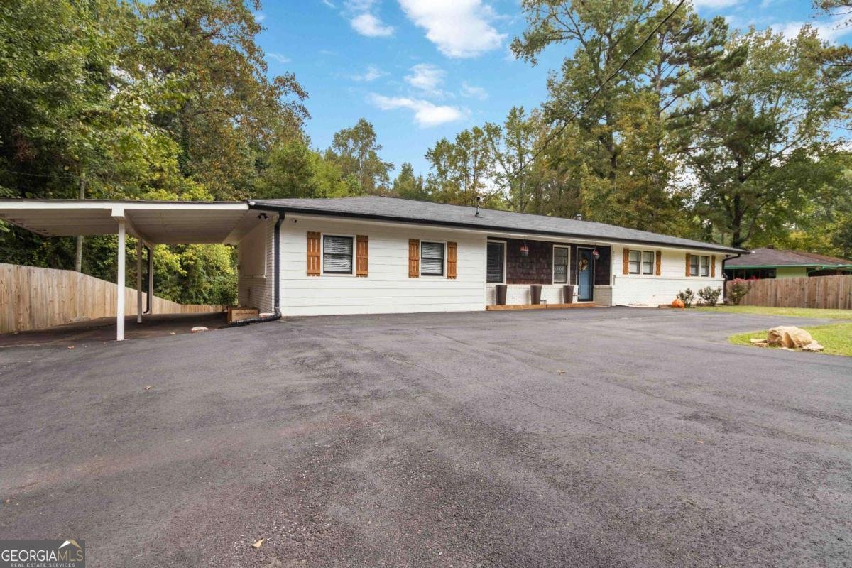 2327 Young Road Stone Mountain - 1