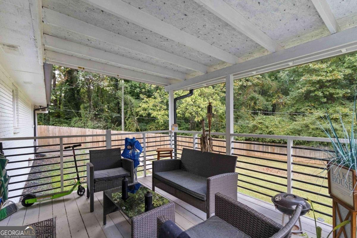 2327 Young Road Stone Mountain - 24