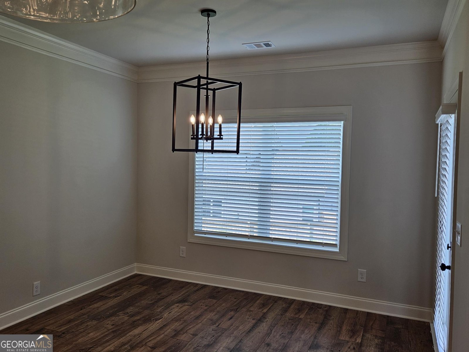 450 Banff Drive Winder - 10