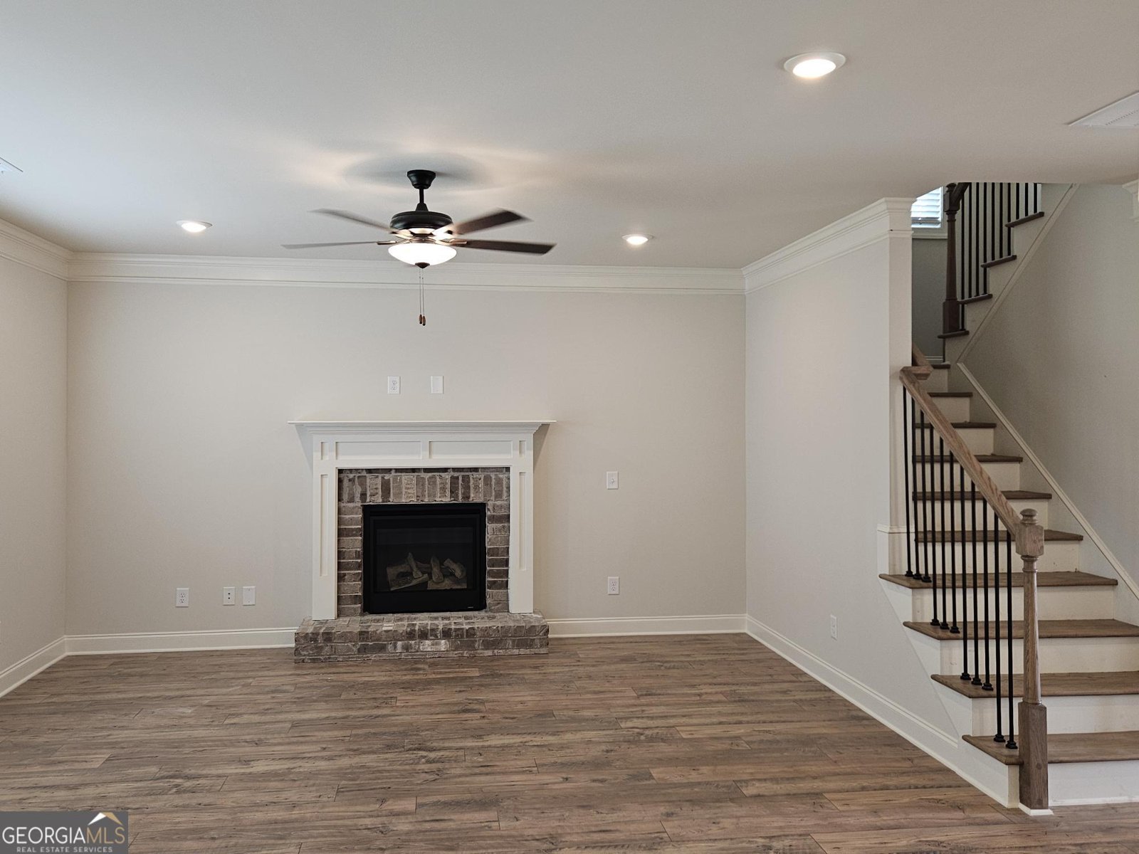 450 Banff Drive Winder - 13