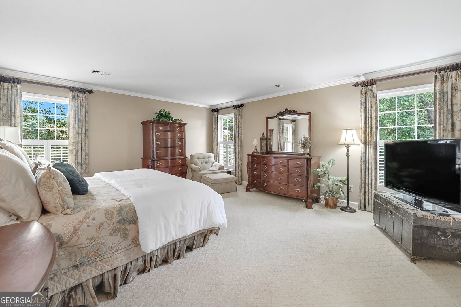 575 Fourth Fairway Drive Roswell - 27