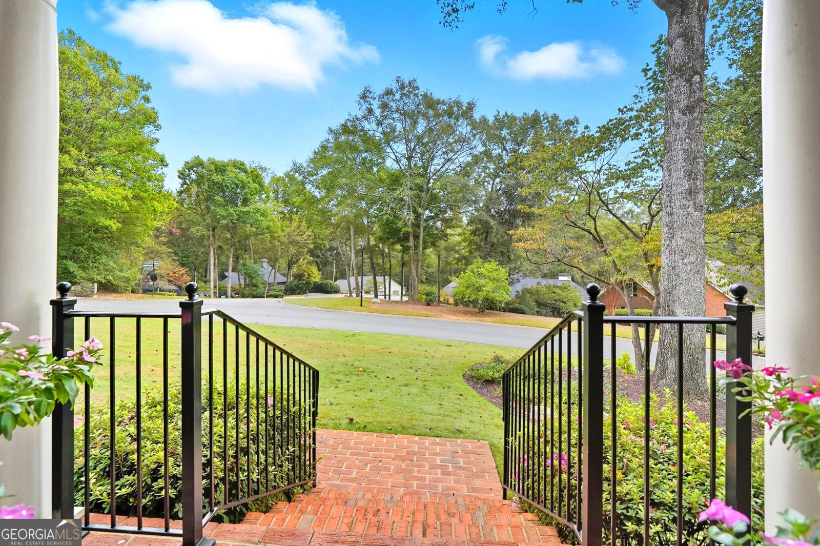 575 Fourth Fairway Drive Roswell - 4