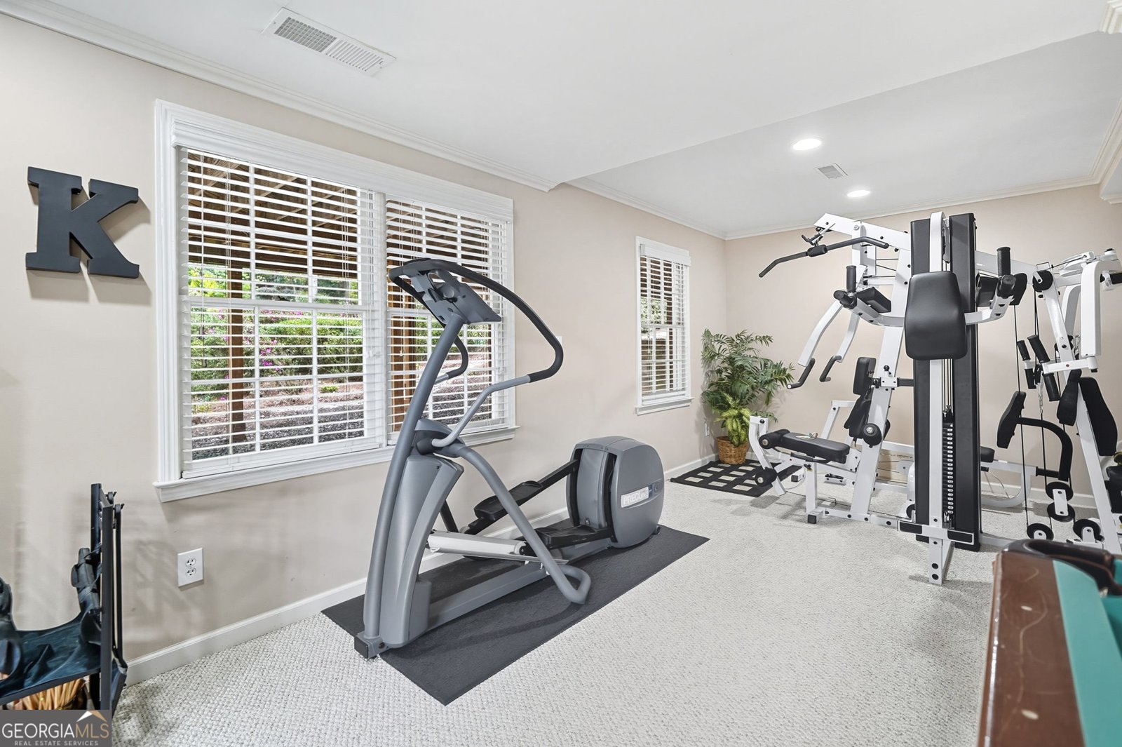 575 Fourth Fairway Drive Roswell - 43