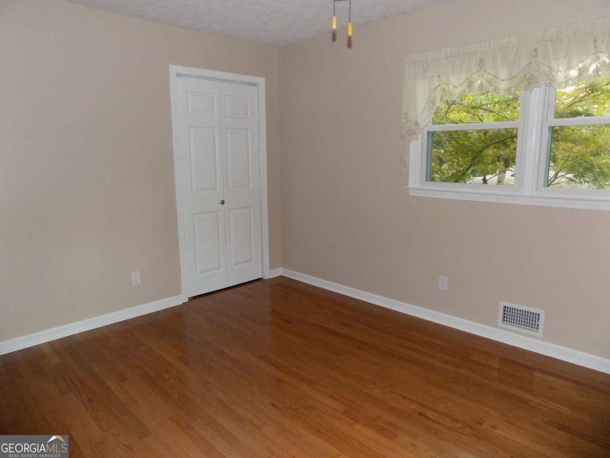 4153 Wells Circle Douglasville - 33