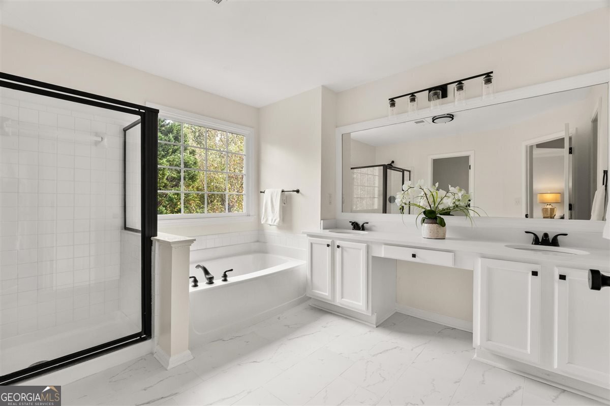 4773 Longcourt Drive Atlanta - 18