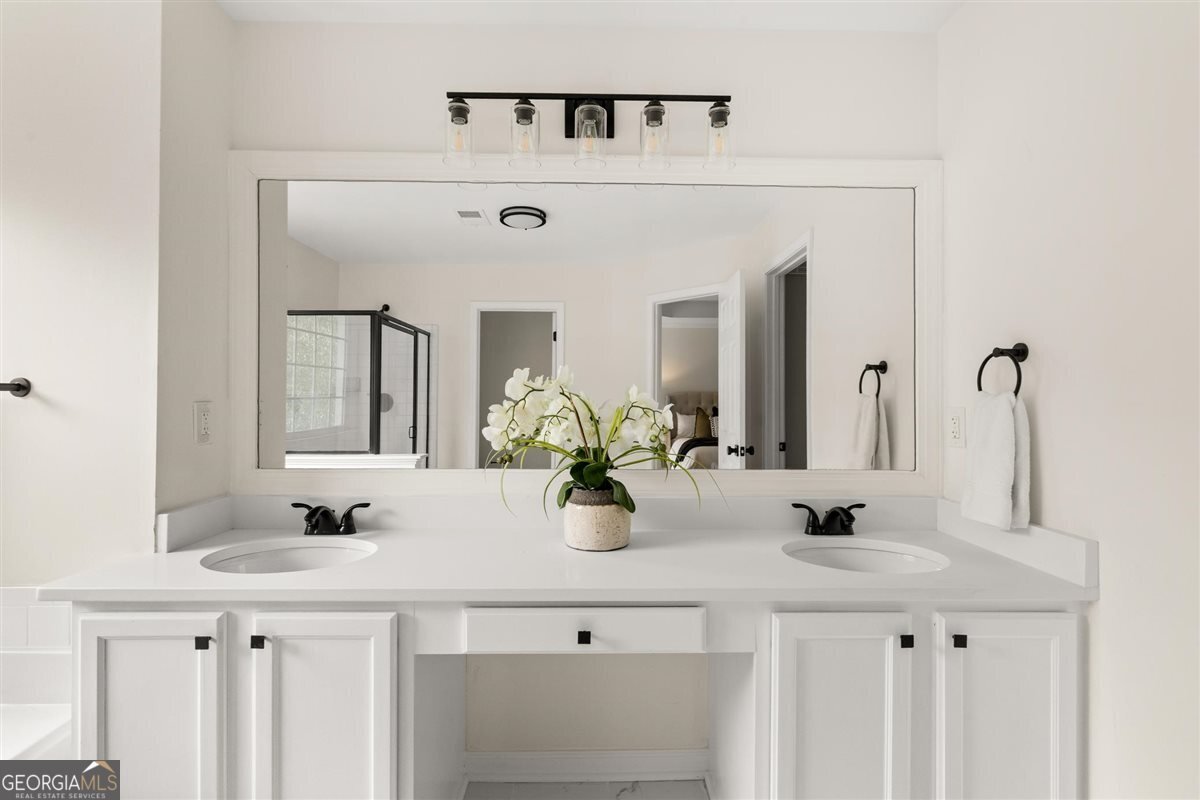 4773 Longcourt Drive Atlanta - 19