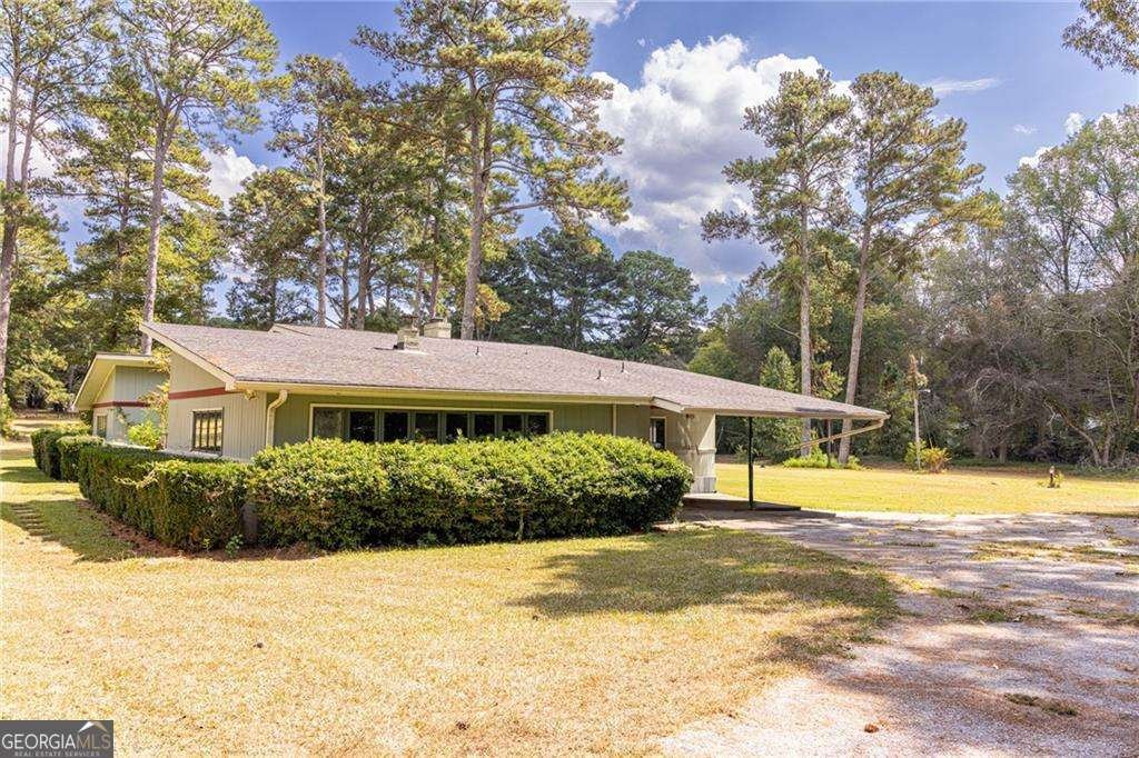225 Banks Road Fayetteville - 24