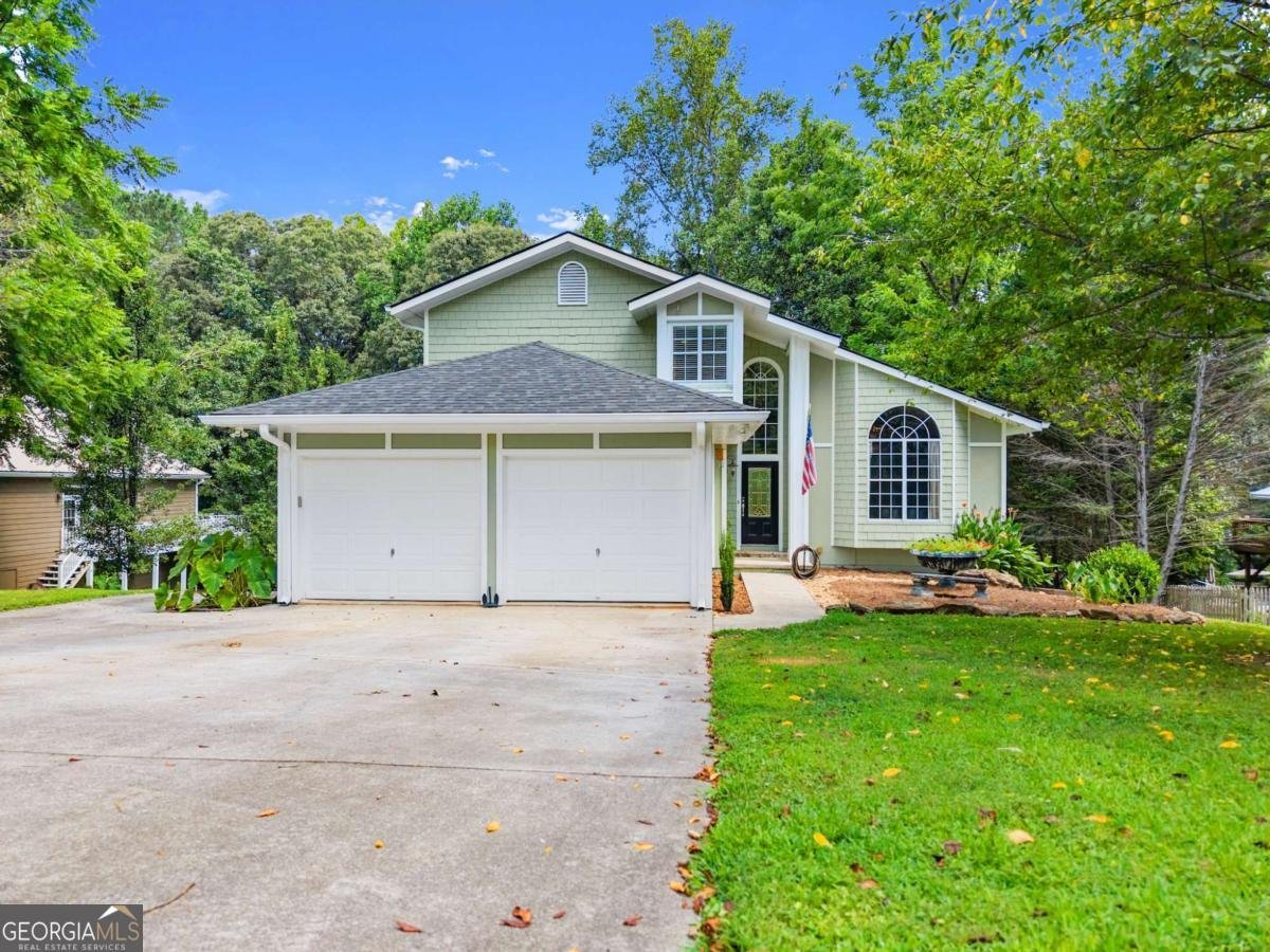 272 INDIAN COVE Drive Dawsonville - main photo