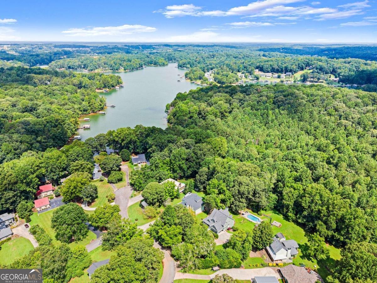 272 INDIAN COVE Drive Dawsonville - 41