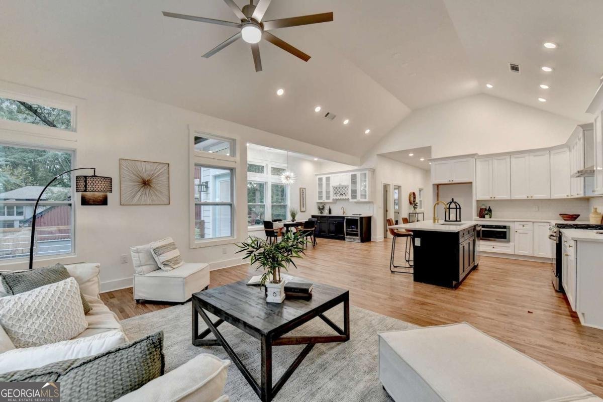 2259 Fernwood Drive Atlanta - 2