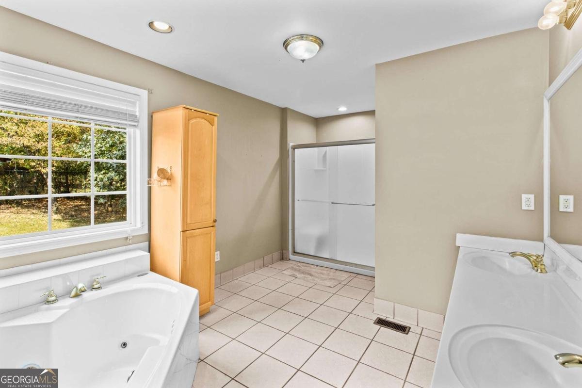 282 Turner Road Rome - 9