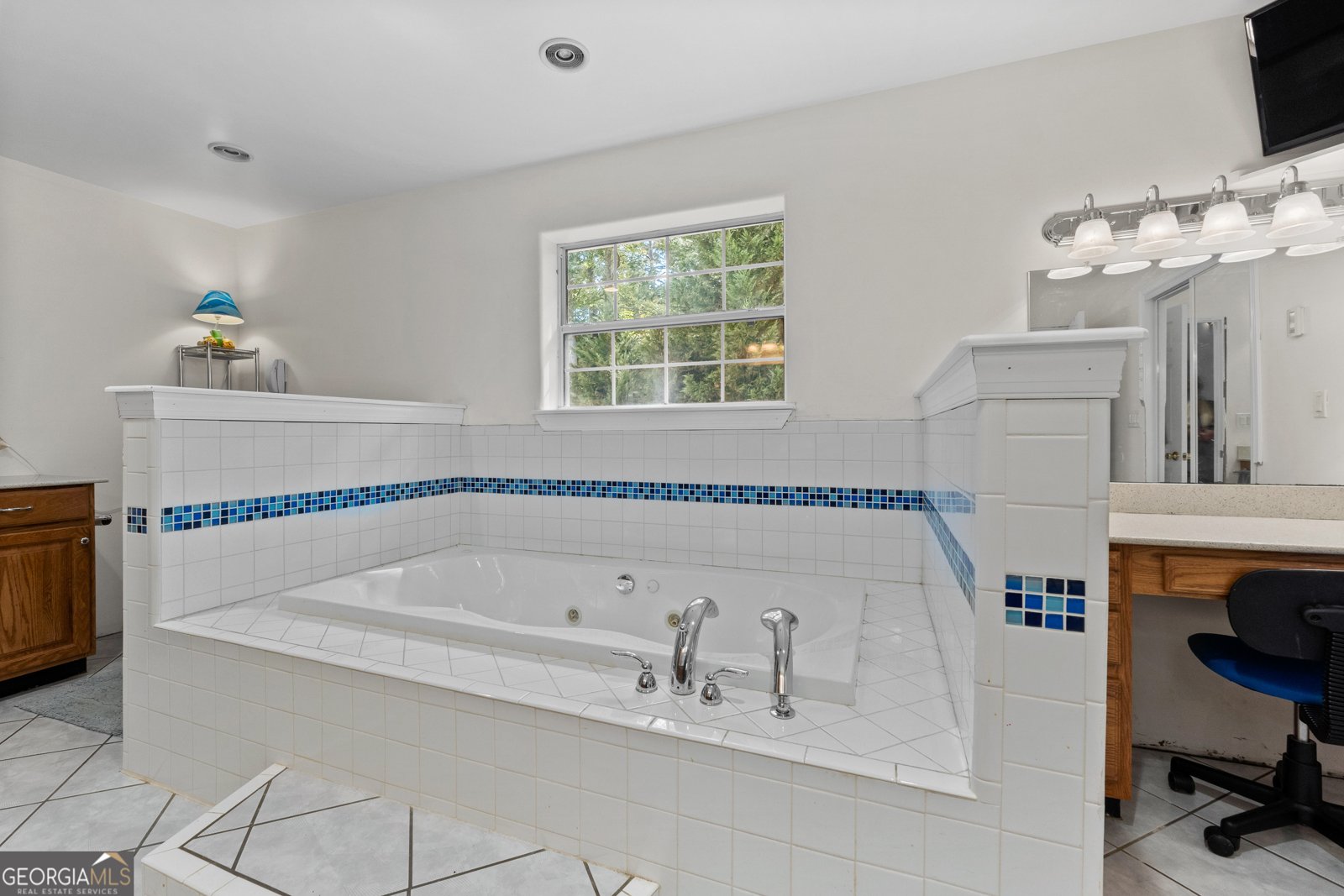 165 Leguin Mill Road Locust Grove - 29