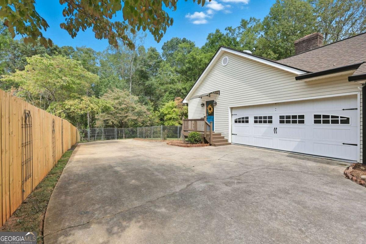 5116 Deer Path Lane Gainesville - 35
