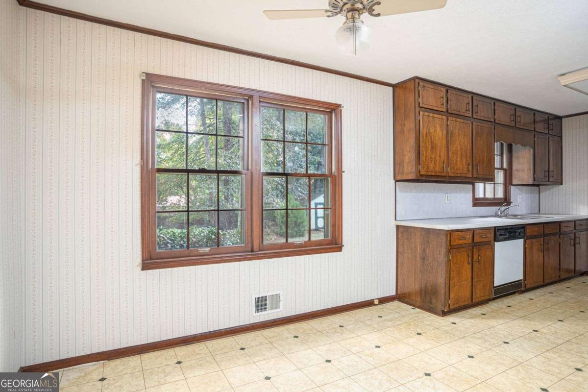 3516 Nowlin Road Kennesaw - 19
