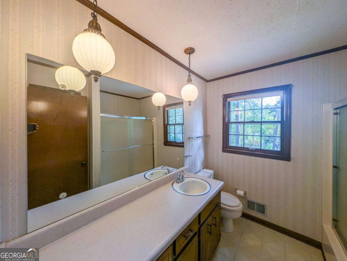 3516 Nowlin Road Kennesaw - 24