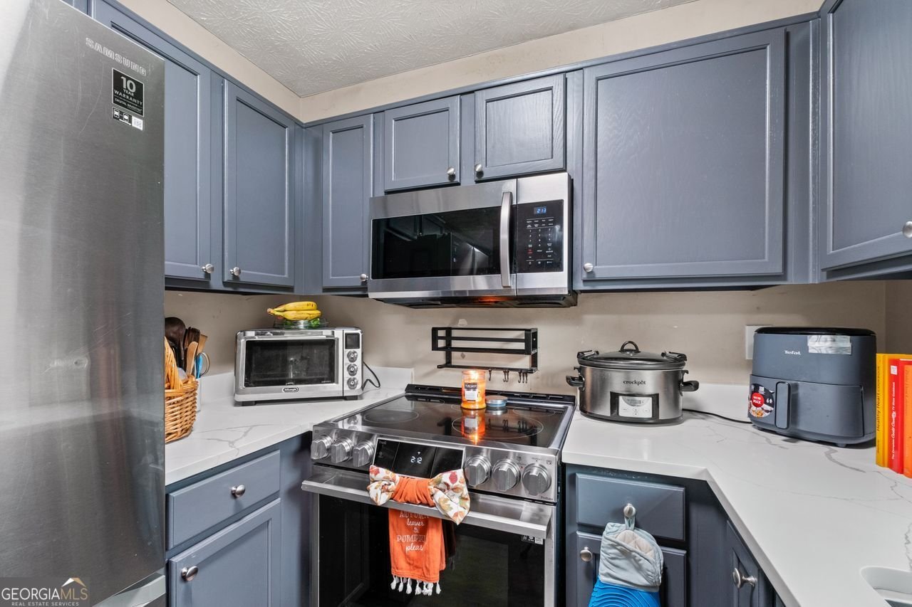 180 WOODBRIDGE Drive Dallas - 15