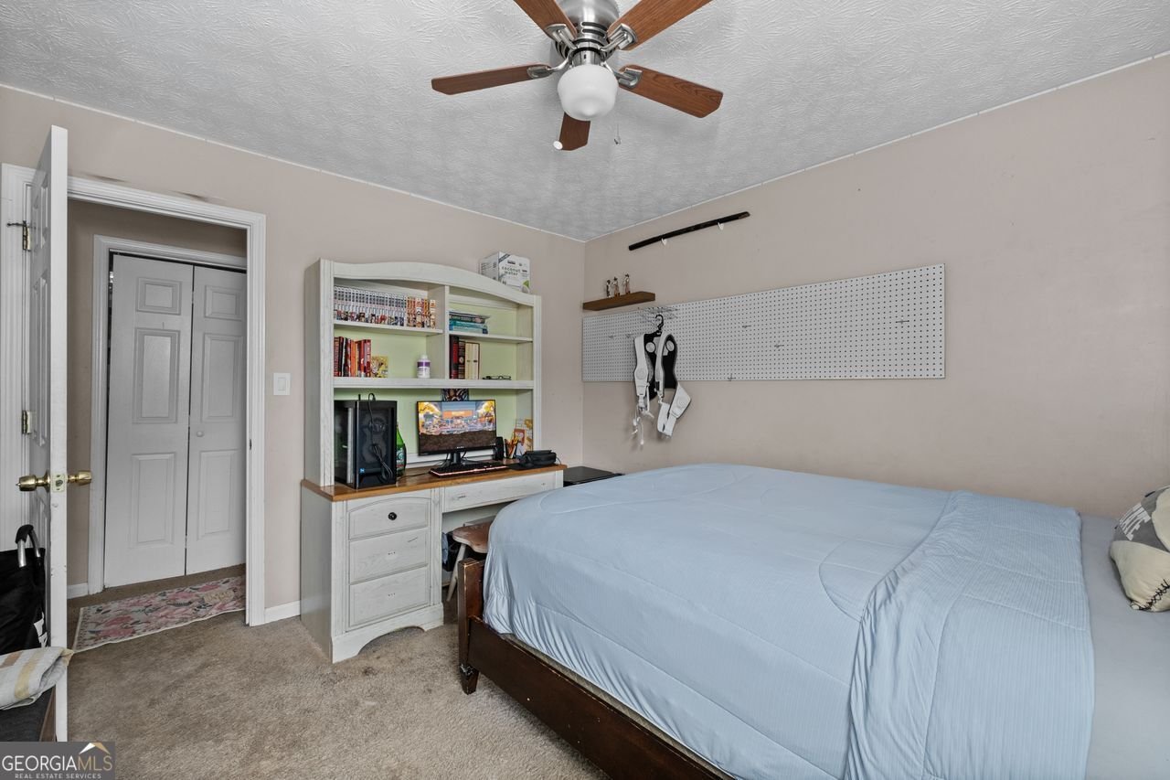 180 WOODBRIDGE Drive Dallas - 19