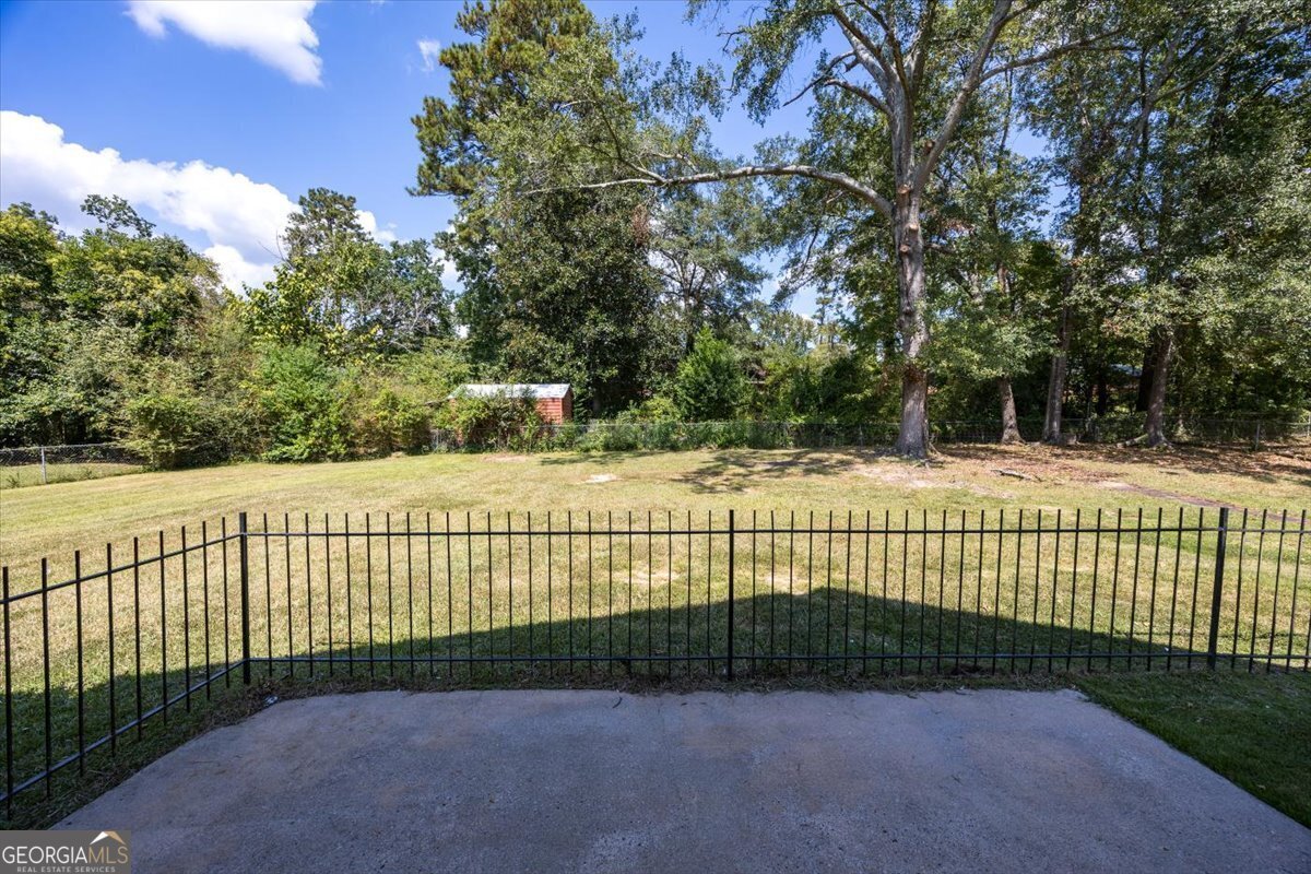 4633 Glenwood Drive Macon - 27