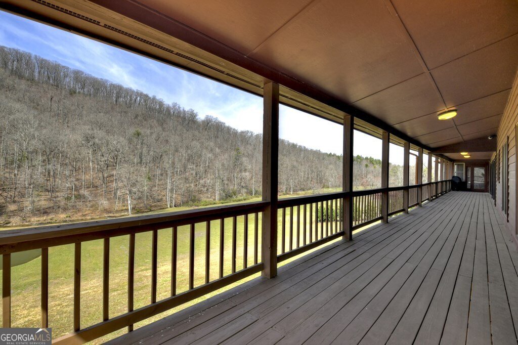 908 Cashes Valley Road Cherry Log - 40