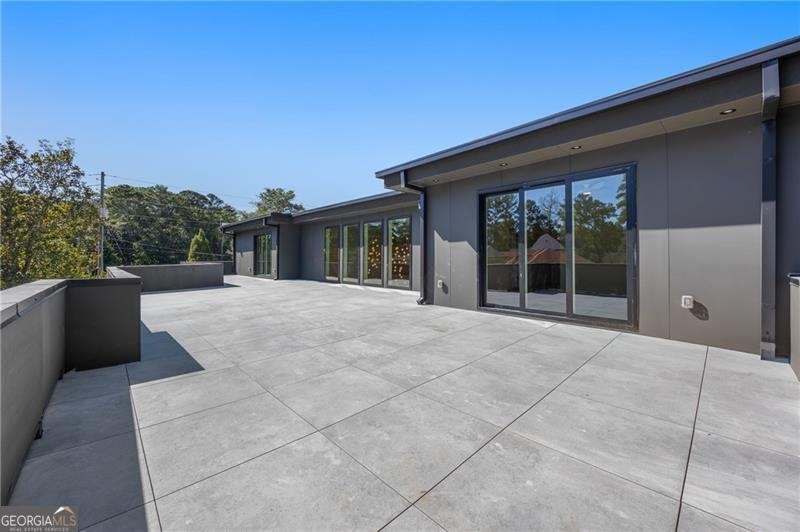 6531 Long Acres Drive Sandy Springs - 31