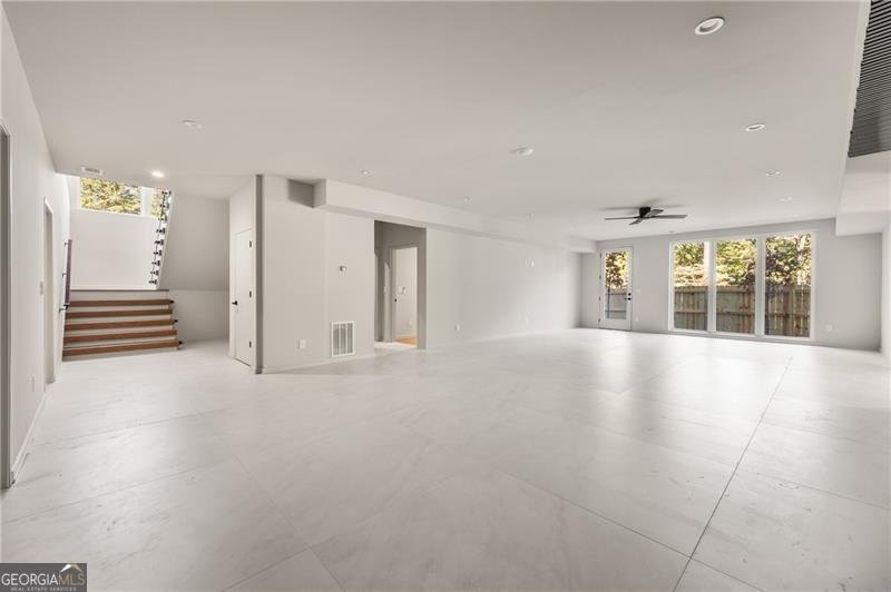 6531 Long Acres Drive Sandy Springs - 33