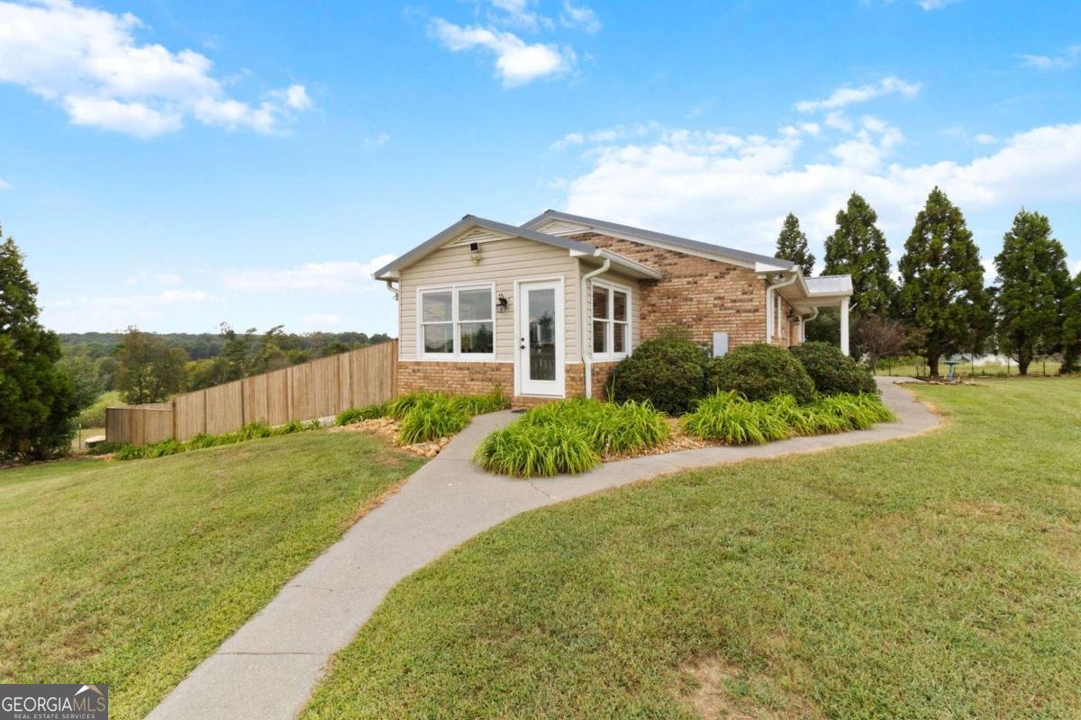 234 Triple D Drive Adairsville - 27