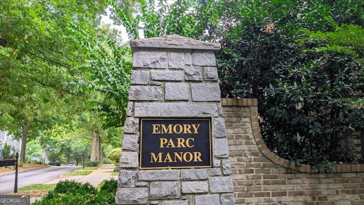 932 Manor Parc Drive Decatur - 52