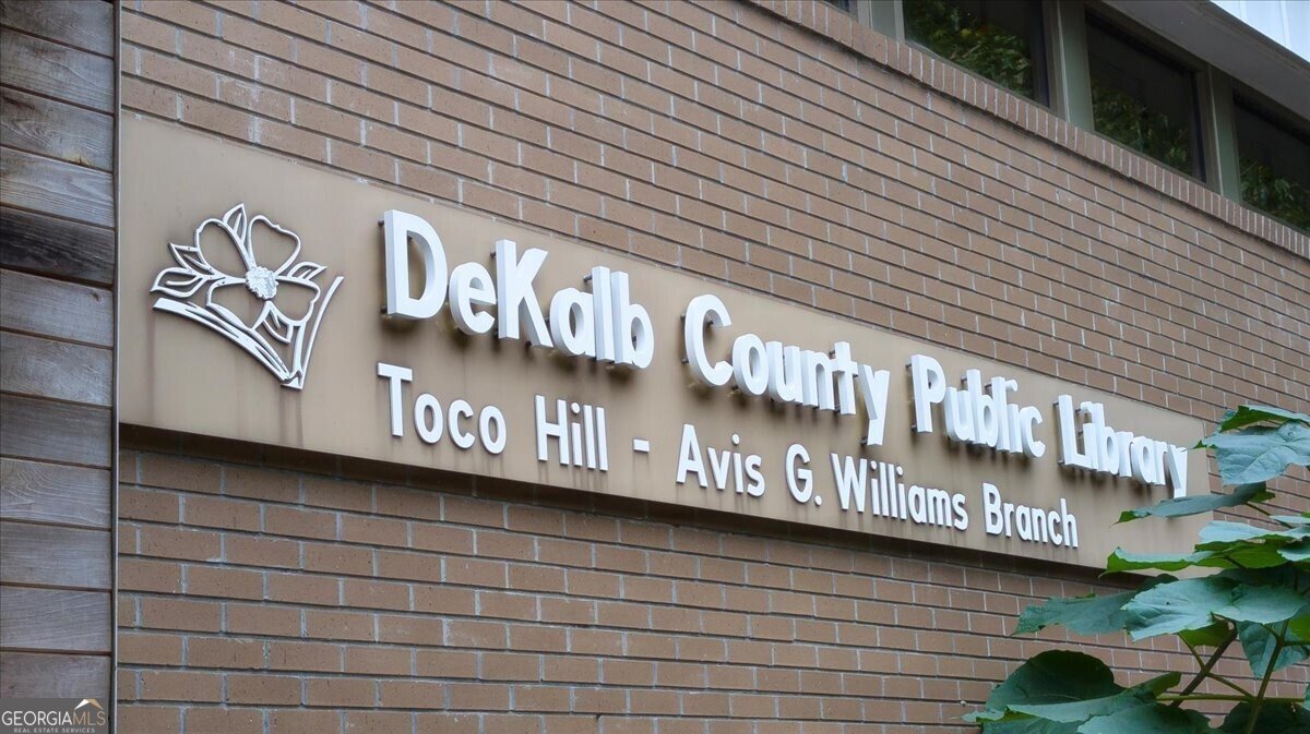 932 Manor Parc Drive Decatur - 57