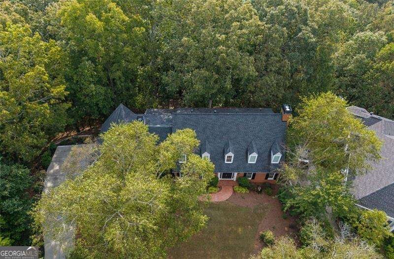 8705 River Bluff Lane Roswell - 3