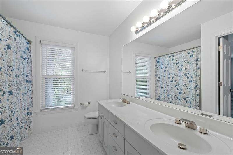 8705 River Bluff Lane Roswell - 32