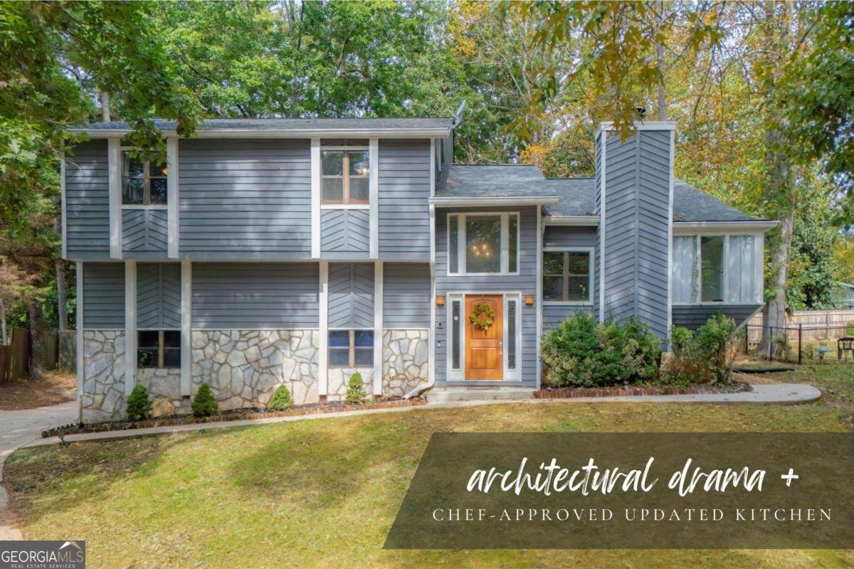 6841 Woodcreek Lane Douglasville - 1