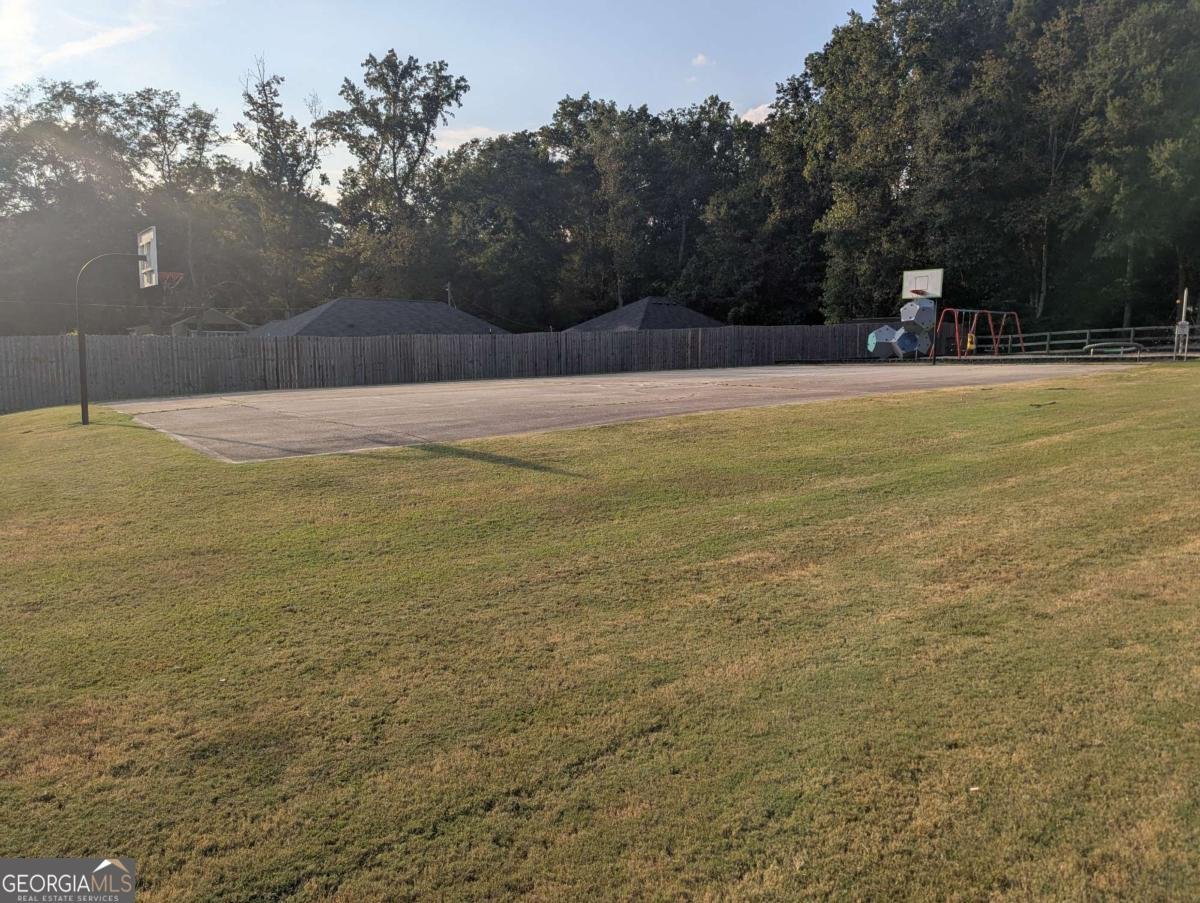 6085 Hotel Street Austell - 27