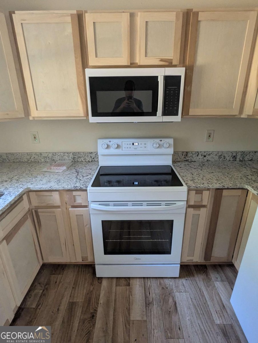 6085 Hotel Street Austell - 9