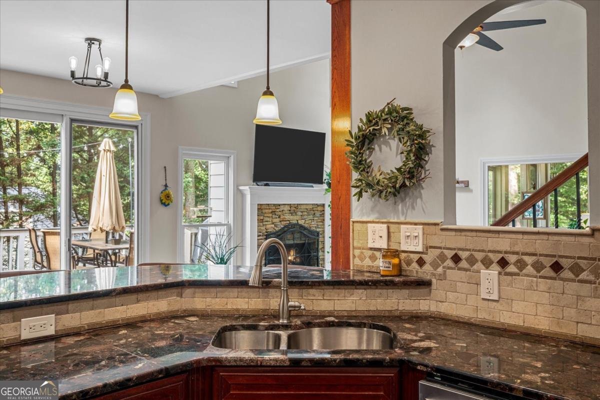 1520 Timber Trace Canton - 12