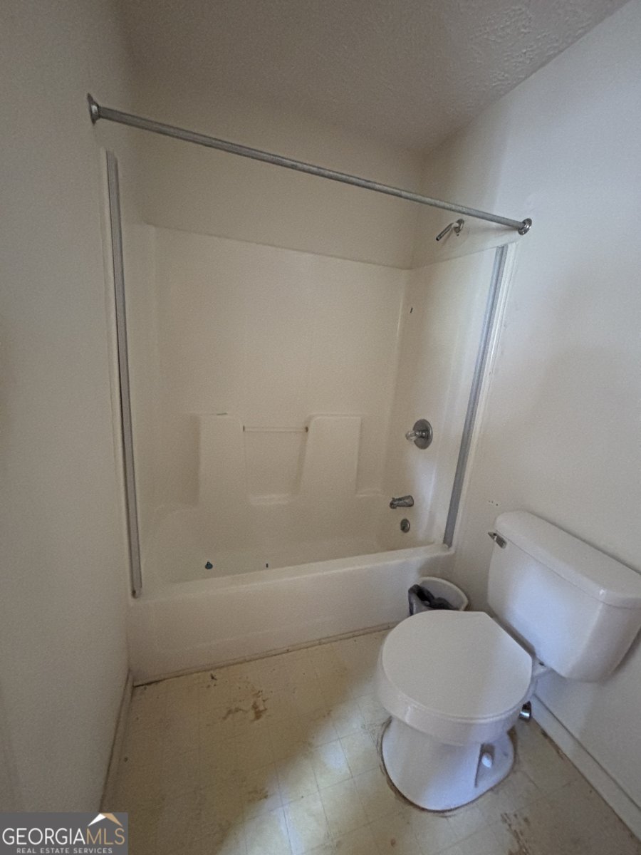 742 Cary Road Cochran - 16