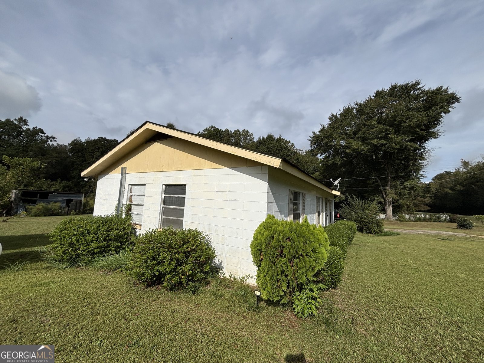 742 Cary Road Cochran - 23