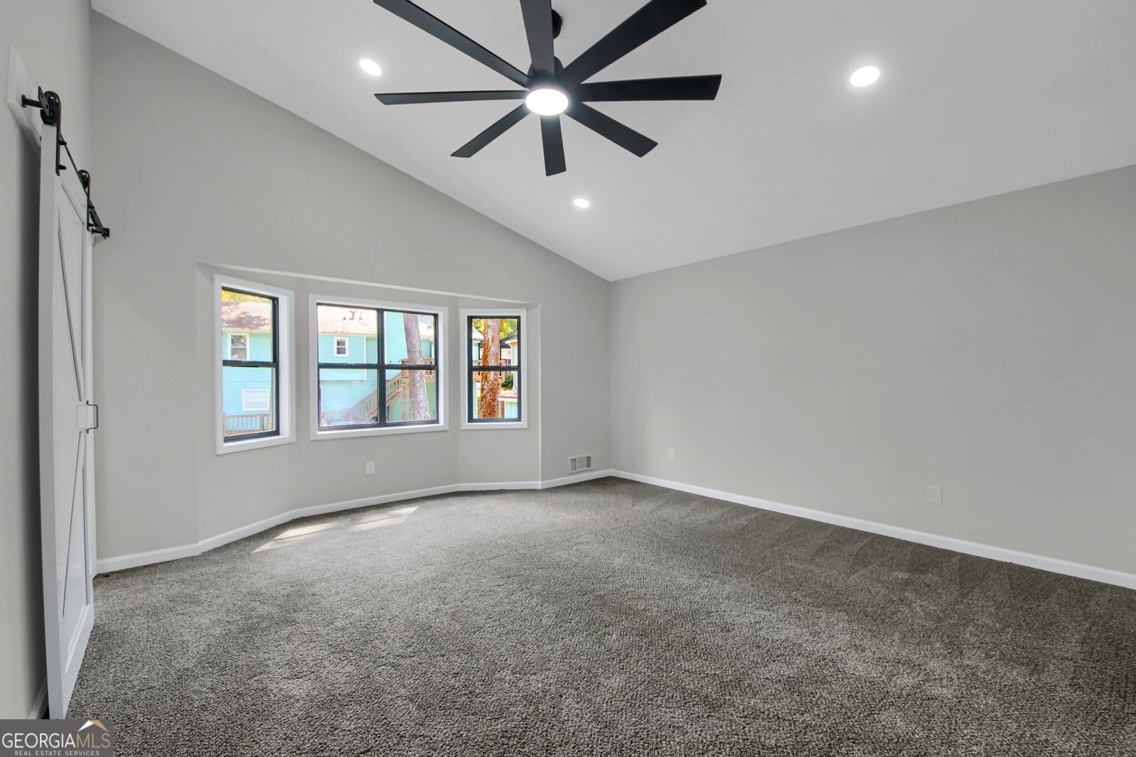 295 LAMDEN Court Lawrenceville - 12